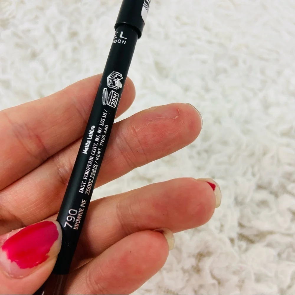 New Rimmel London Long-Lasting brownie pie Eyeliner Pencil